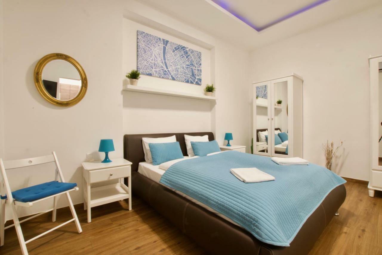 Standard Apartment By Hi5 -Baross Square بودابست المظهر الخارجي الصورة